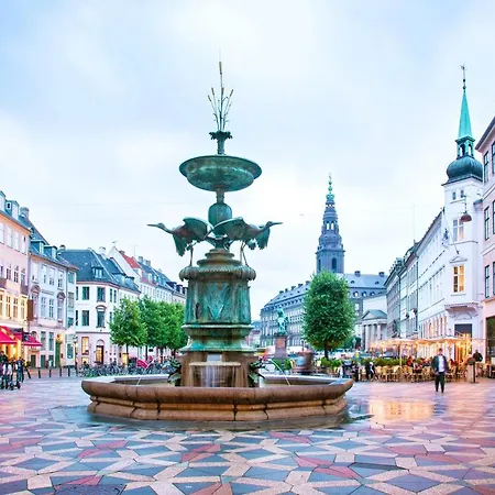 Stylish 4 Bedroom In Cph * Köpenhamn