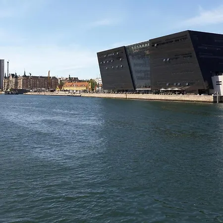 Lägenhet Stylish 4 Bedroom In Cph