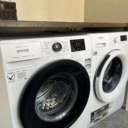 Lägenhet Stylish 4 Bedroom In Cph Köpenhamn