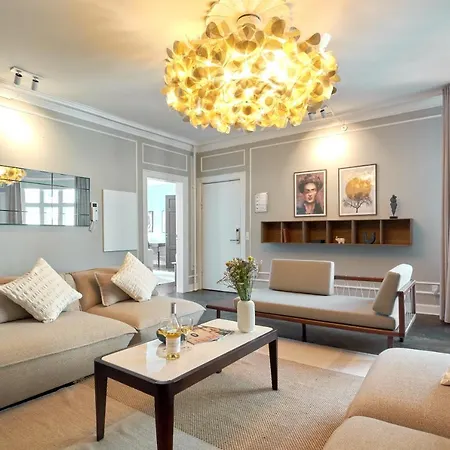 Stylish 4 Bedroom In Cph