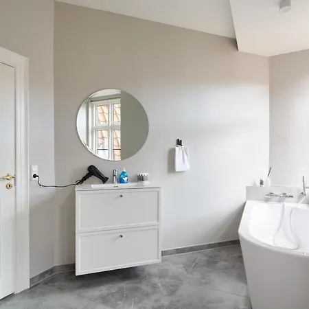 Stylish 4 Bedroom In Cph * Copenhaga
