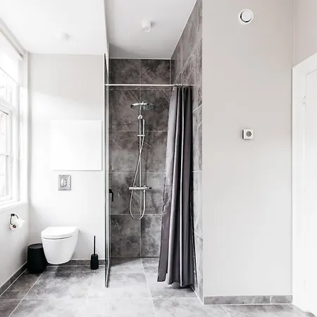 Stylish 4 Bedroom In Cph Copenhaga