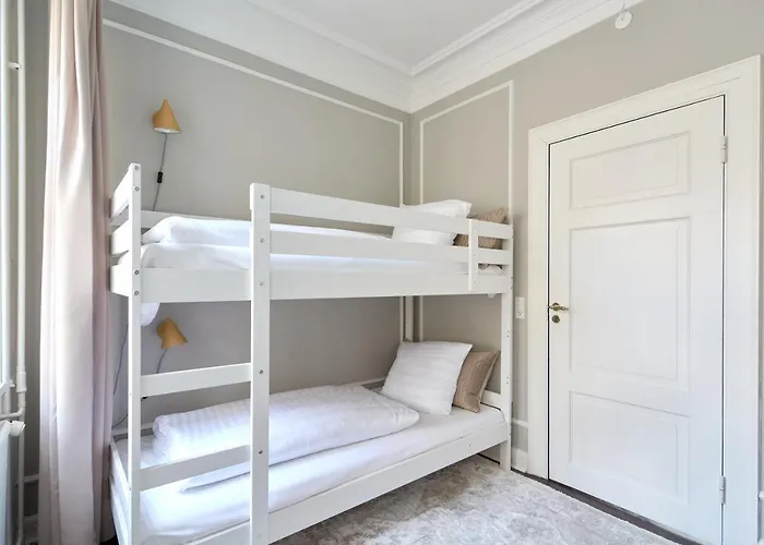 Stylish 4 Bedroom In Cph Апартаменты *