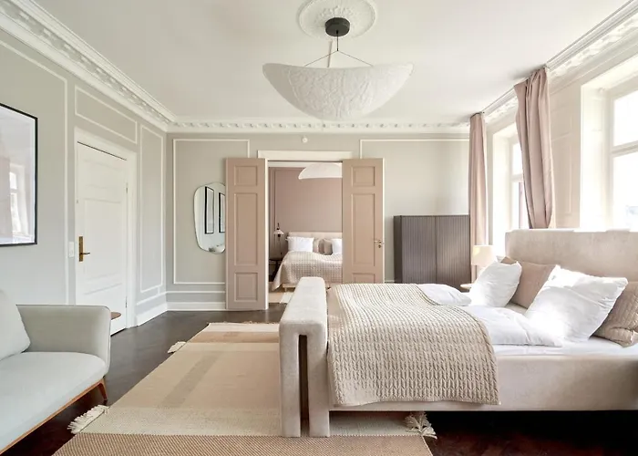 Апартаменты Stylish 4 Bedroom In Cph *