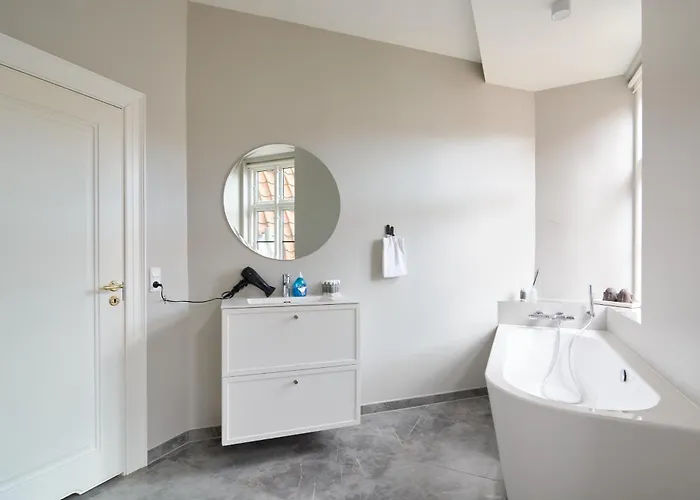 Stylish 4 Bedroom In Cph * Копенгаген