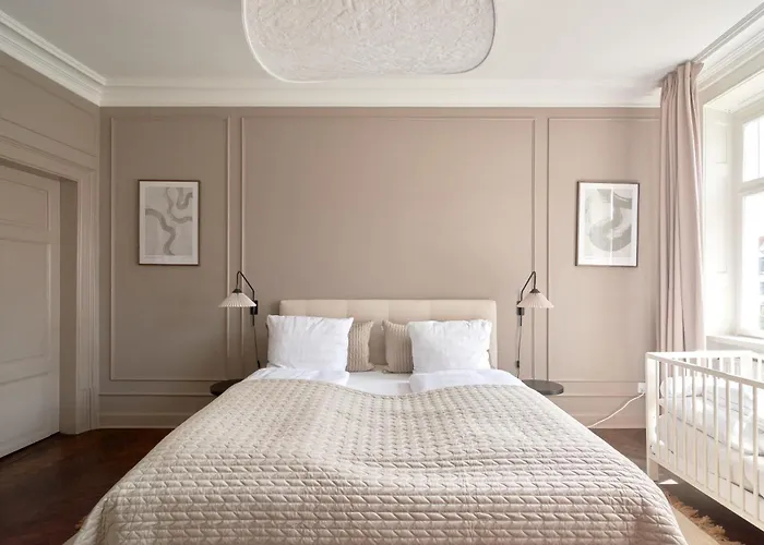 Stylish 4 Bedroom In Cph *