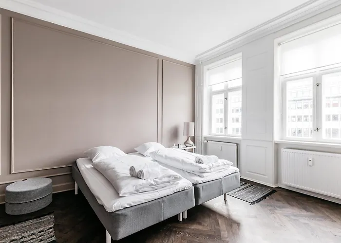 Stylish 4 Bedroom In Cph Апартаменты *