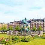 Апартаменты Stylish 4 Bedroom In Cph Копенгаген