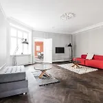 Апартаменты Stylish 4 Bedroom In Cph *