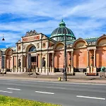 Апартаменты Stylish 4 Bedroom In Cph *